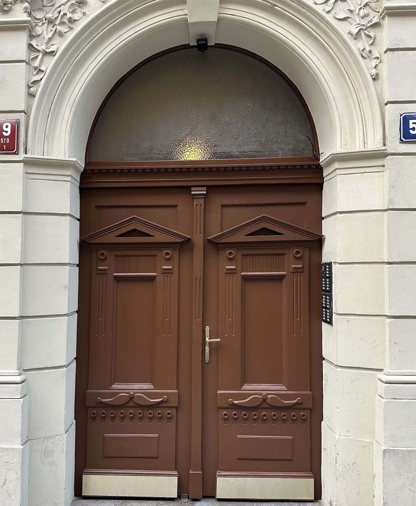 Renovace vchodových dveří