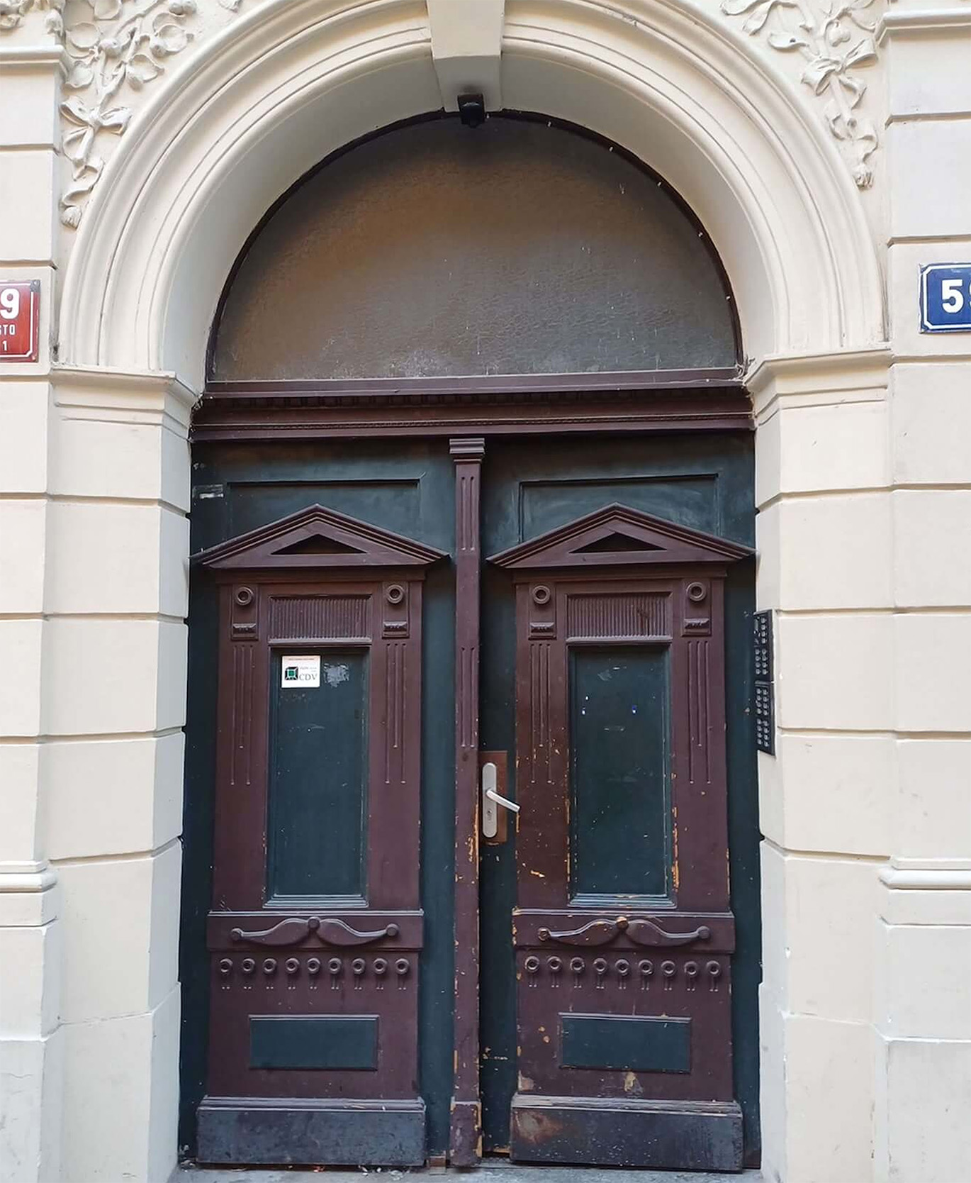 Renovace vchodových dveří