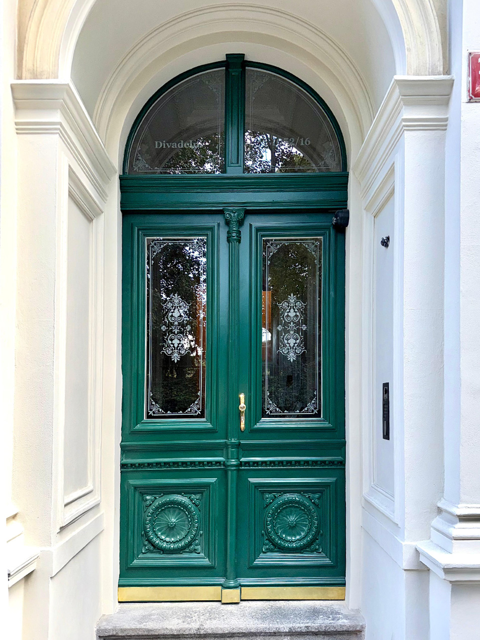 Renovace vchodových dveří