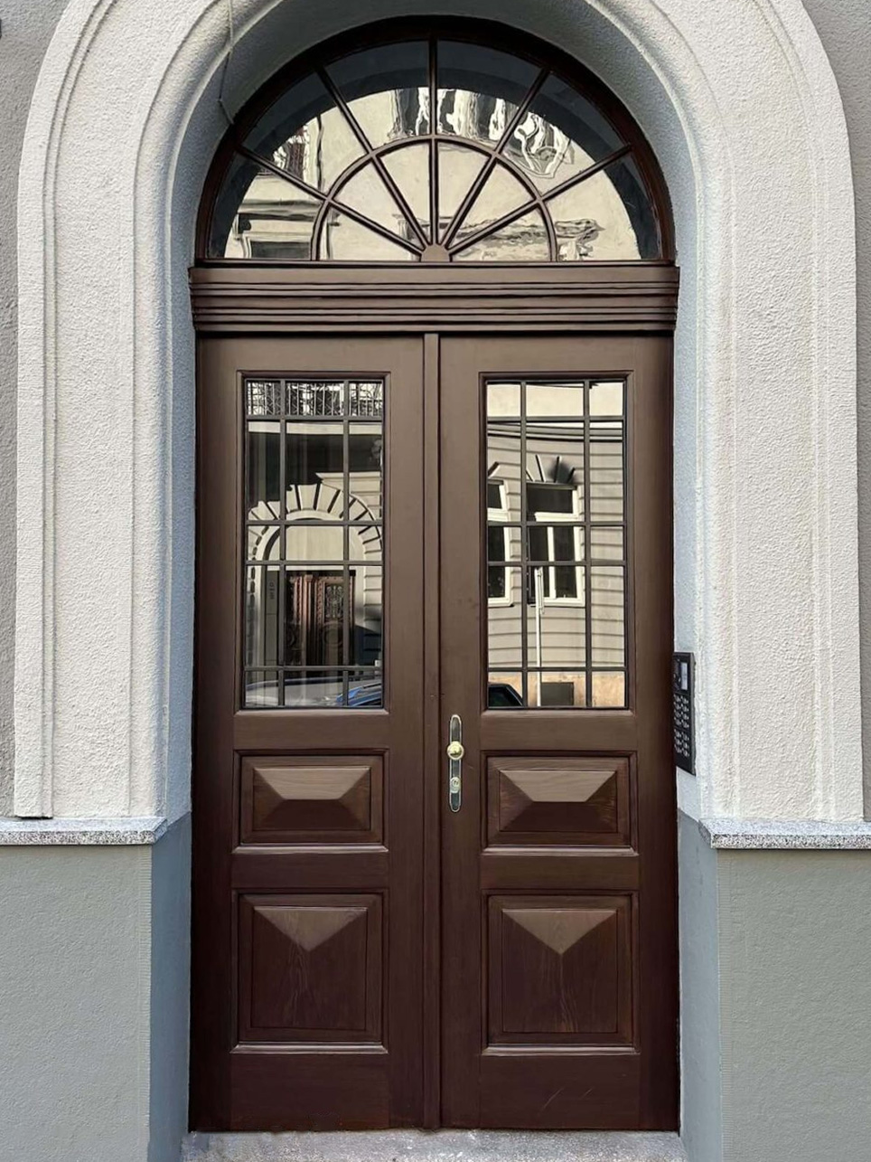 Renovace vchodových dveří