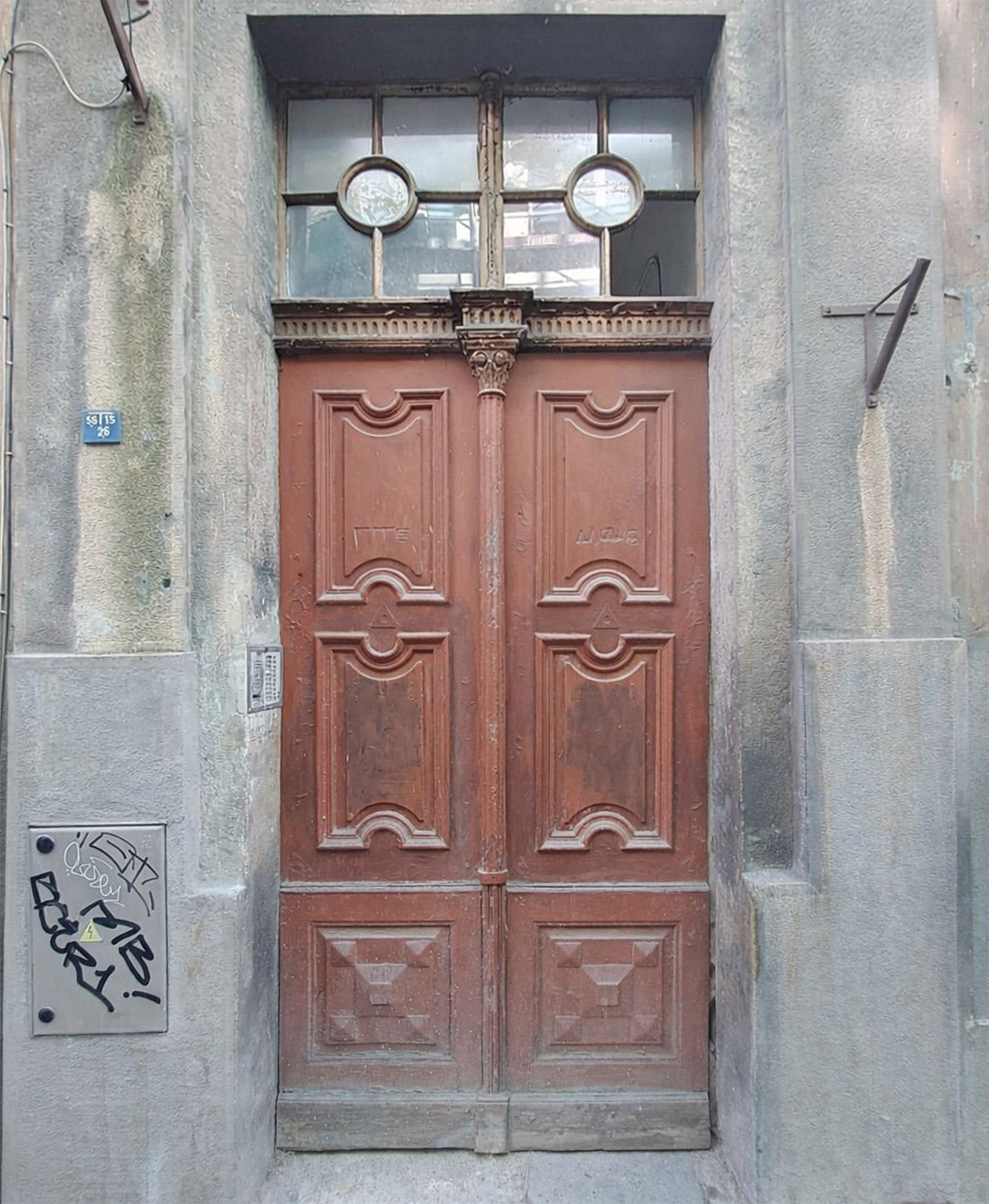 Před